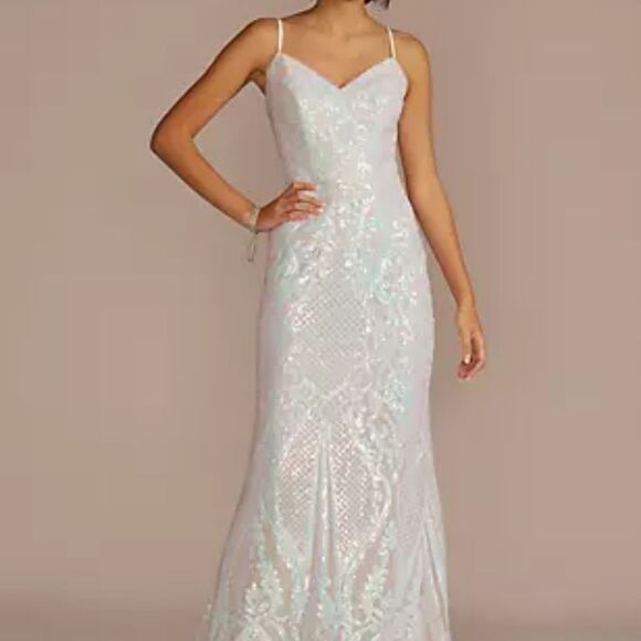 Elegant White Sequin Gown - Picture 1 of 10